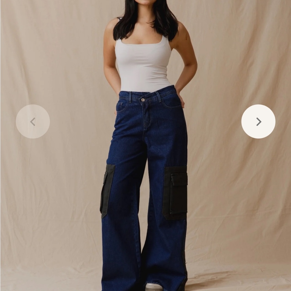 NWOT PALMA Cargo Jeans with Khaki Pockets